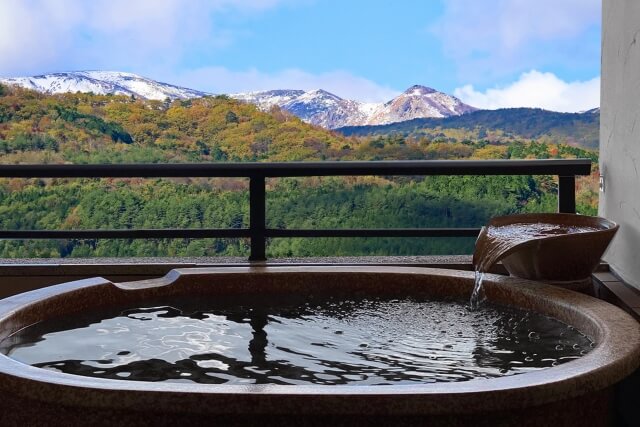 温泉権の仕組みと維持費：物件価格以外に必要な費用内訳